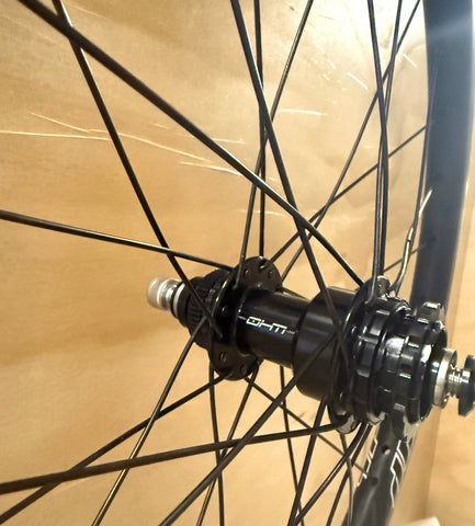 Expert 28h Dangerboy Carbon Wheelset with Onyx OHM