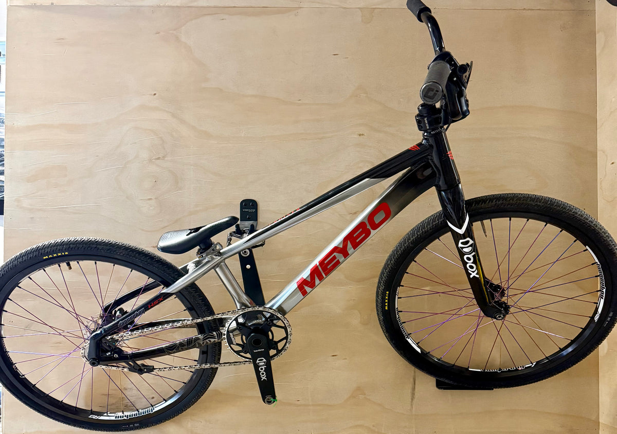 MEYBO HSX Cruiser Complete Custom Build - Black/Silver DEMO