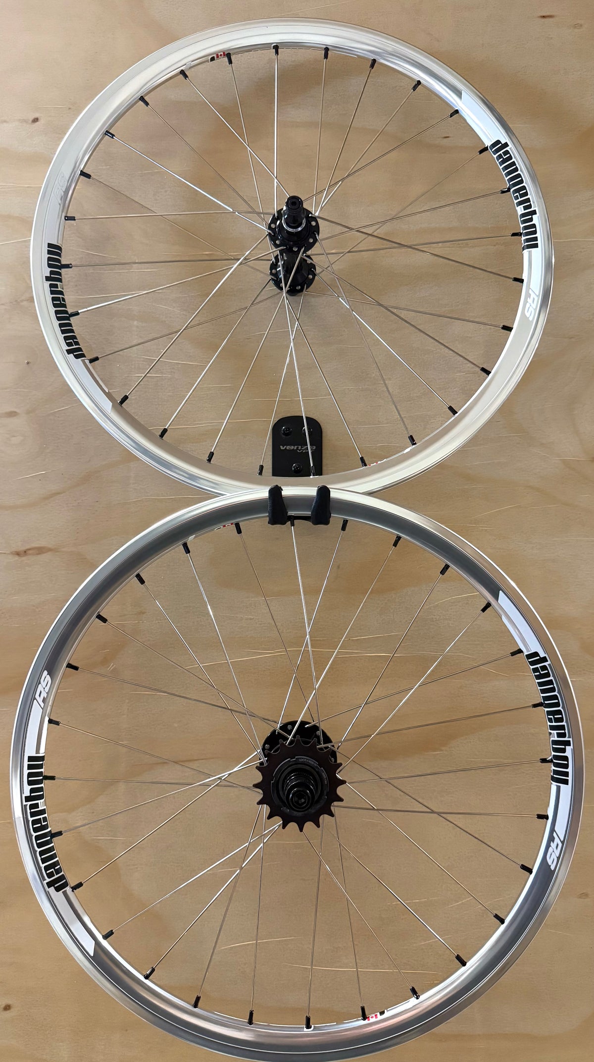 Expert 28h Dangerboy Wheelset Silver
