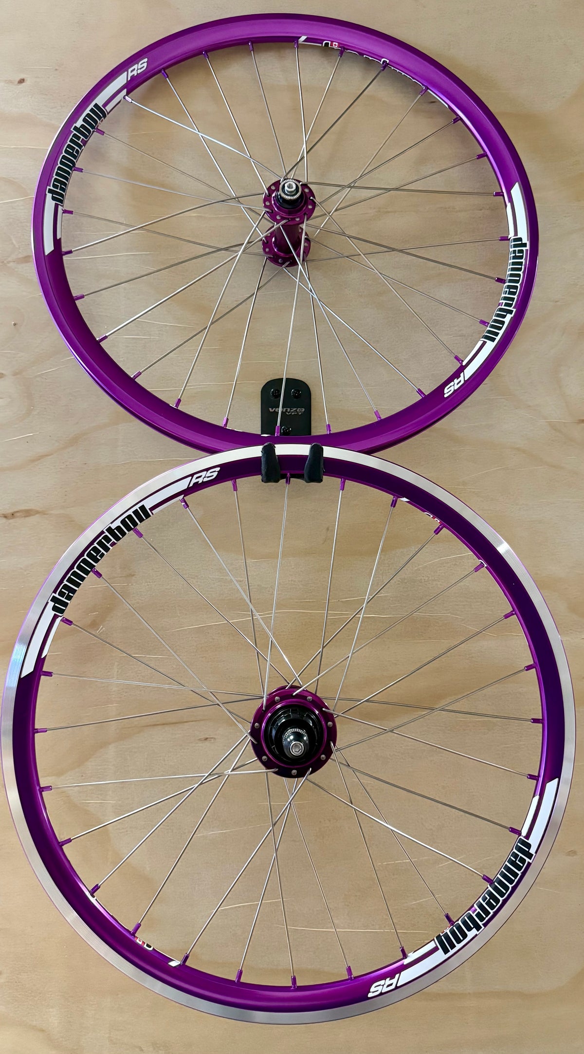 Expert 28h Dangerboy Wheelset Purple