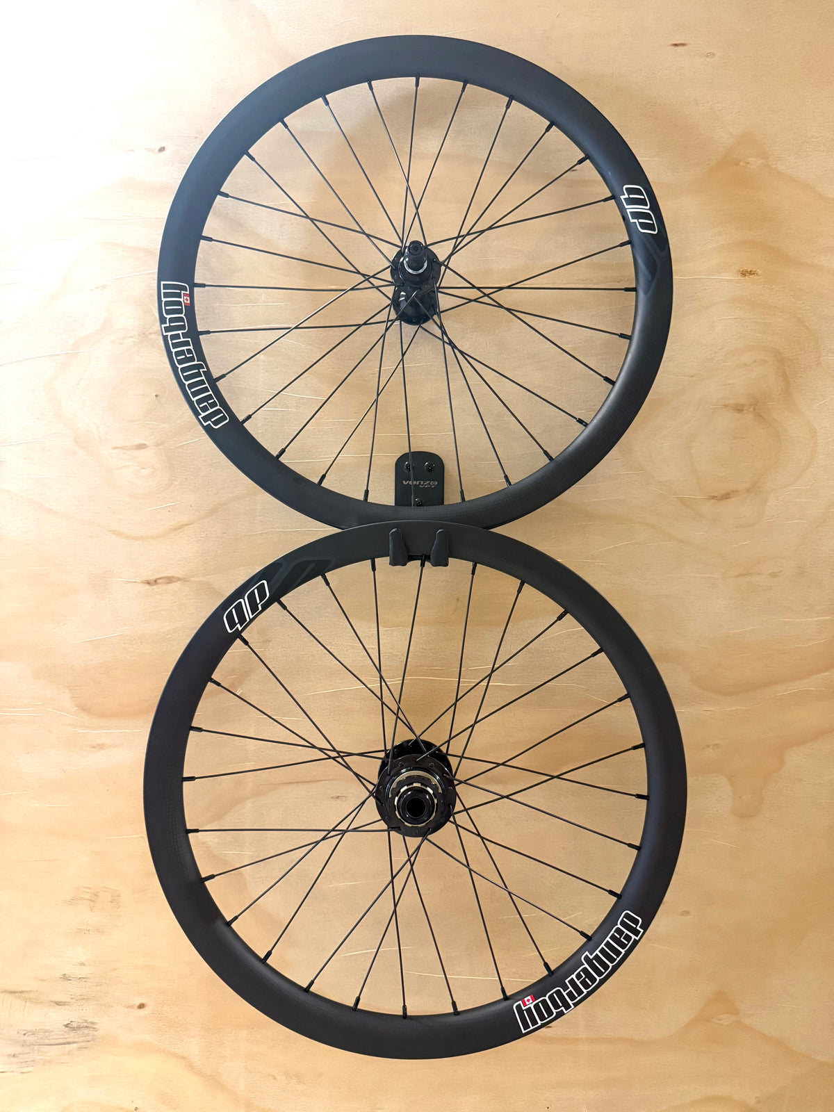 Expert 28h Dangerboy Carbon Wheelset with SD / Box Hubs