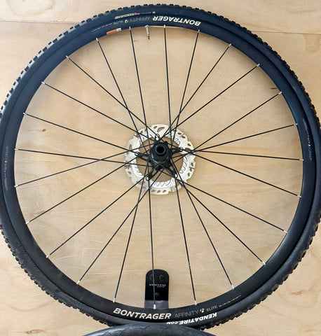 Bontrager Carbon Gravel Wheelset DEMOD