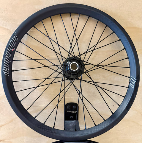 NEW Pro 36h DangerGirl Carbon Wheelset