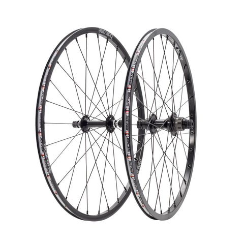 Expert 28h Box Three 20 x 1-1/8" 10mm Wheelset
