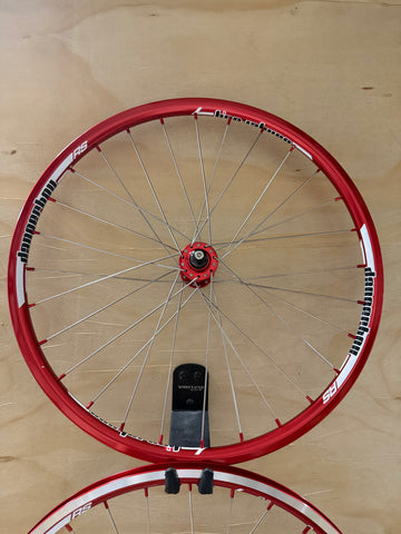 Mini 28h Dangerboy Wheelset Red