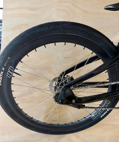 MEYBO HSX Carbon Cruiser Complete Custom Build - Black/No Decals “DEMO”