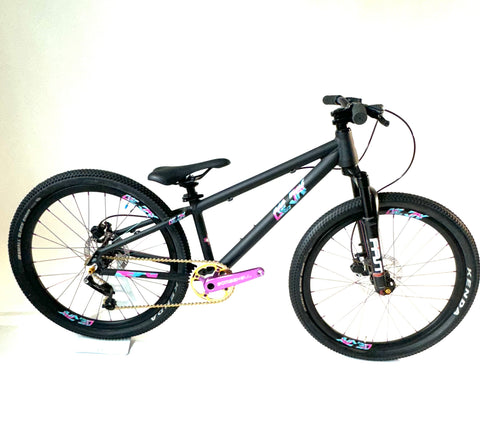 24" Bombshell Dirt Jumper Black