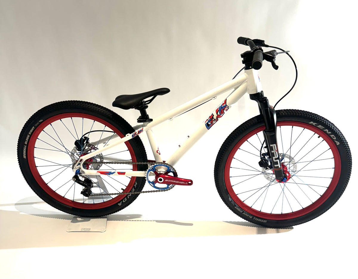 24" Bombshell Dirt Jumper white