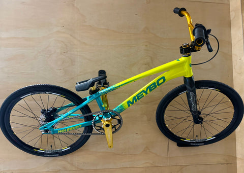 Meybo Holeshot Expert XL – Custom Build (Lime/Petrol)