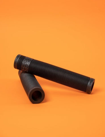 MacNeil X Defgrip grip